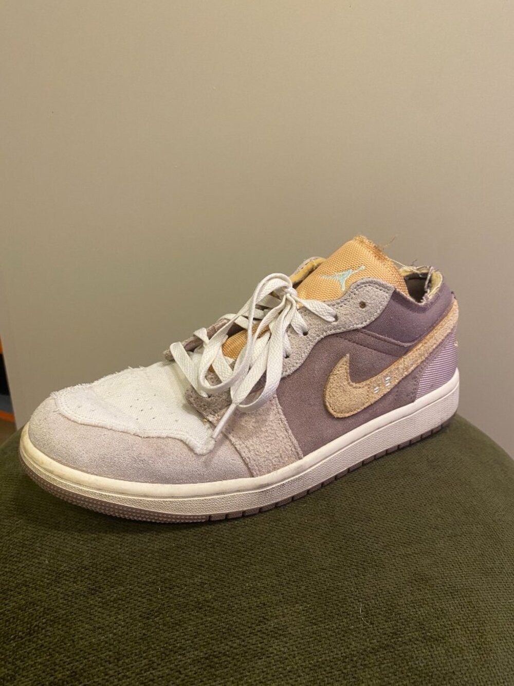 Air Jordan 1 Low SE Craft 'Inside Out - Taupe Haze' | Size 9